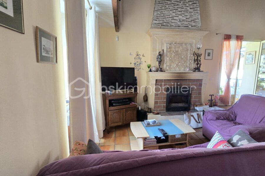 Maison à vendre à Saint bonnet sur gironde — Vue nature — photo 6