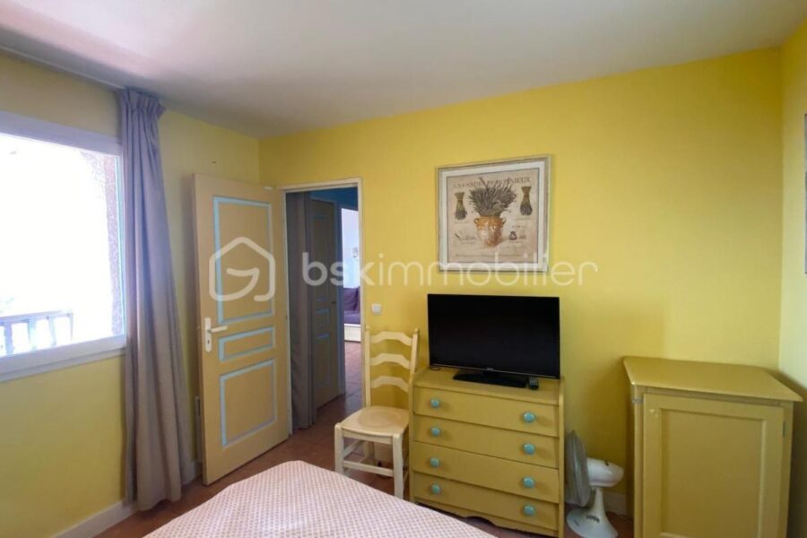 Appartement à vendre à Roquebrune sur argens — Vue mer — photo 5