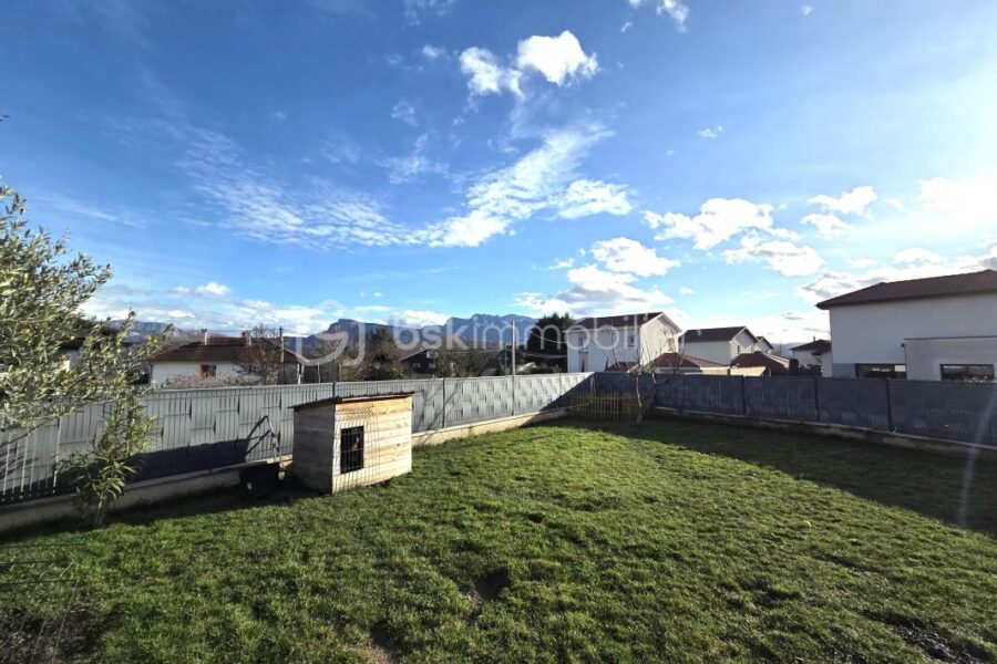 Maison à vendre à Moirans — Vue montagne — photo 1