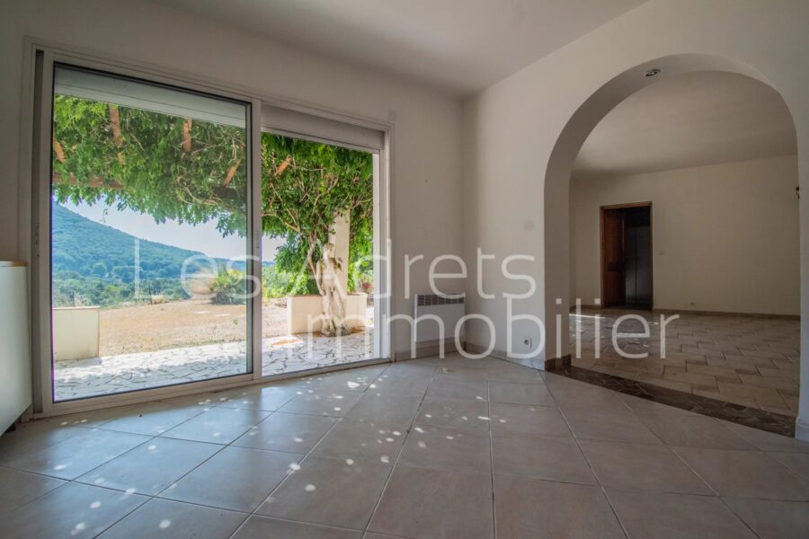 Maison à vendre à Les adrets-de-l&rsquo;estérel — Vue montagne — photo 13