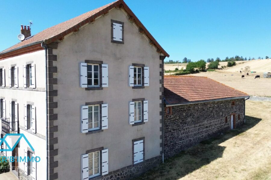 Maison à vendre à Saint-privat-du-dragon — Vue montagne — photo 3