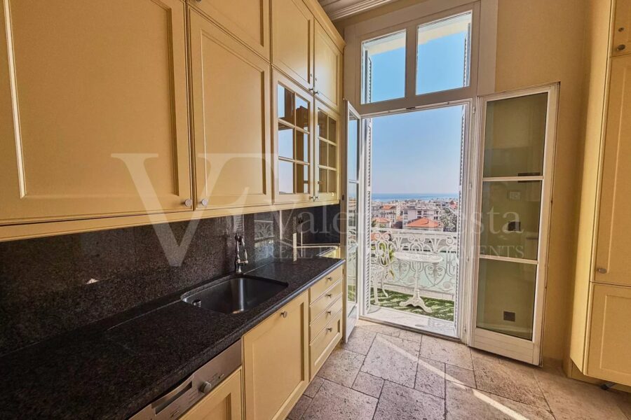 Appartement à vendre à Beaulieu-sur-mer — Vue mer — photo 21