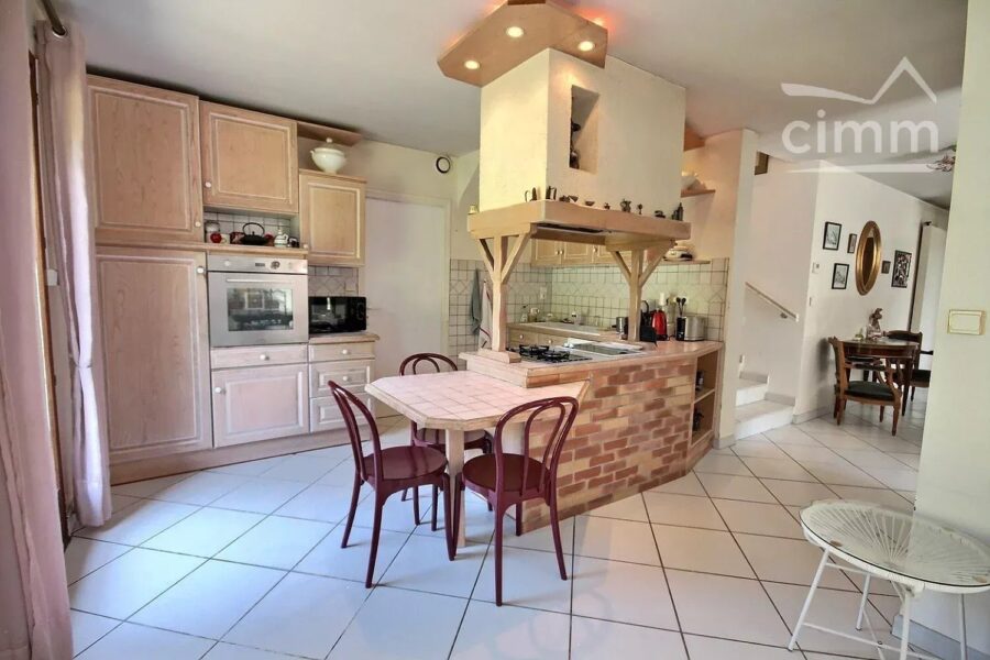 Maison à vendre à Valgelon-la rochette — Vue montagne — photo 10