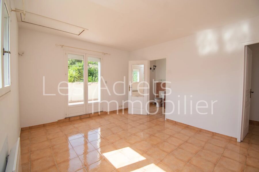 Maison à vendre à Les adrets-de-l&rsquo;estérel — Vue montagne — photo 19