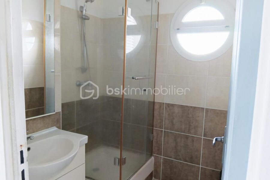 Appartement à vendre à Saint benoit — Vue mer — photo 7