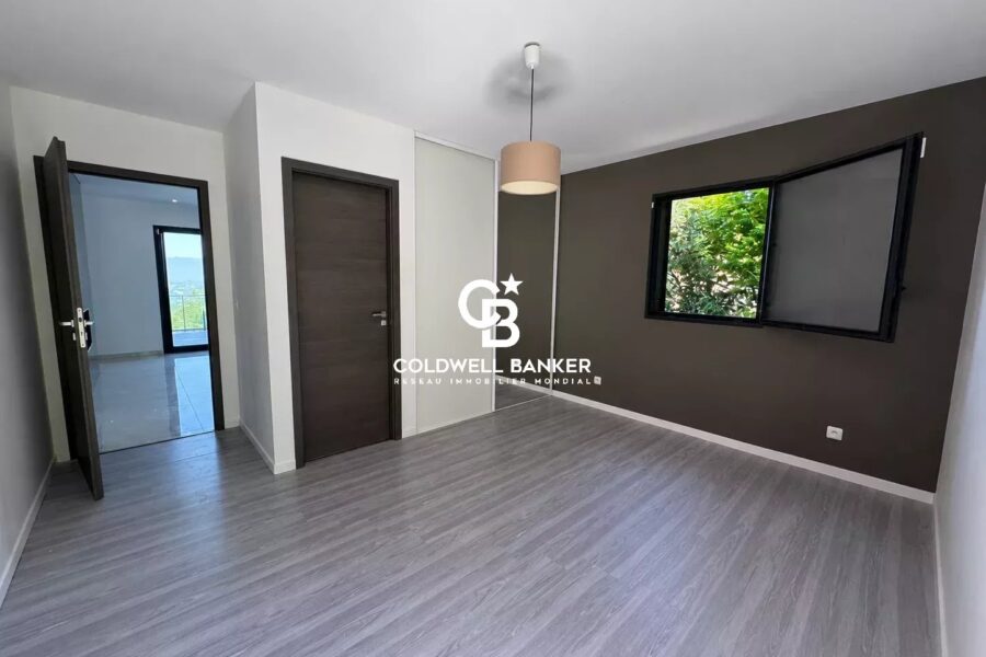 Maison à vendre à Cranves-sales — Vue montagne — photo 13