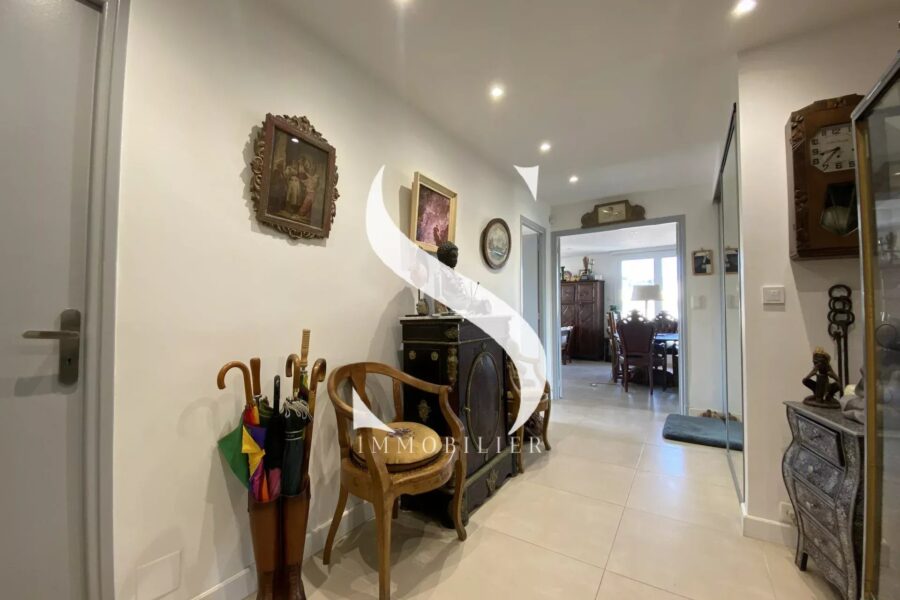 Appartement à vendre à Vallauris — Vue montagne — photo 8