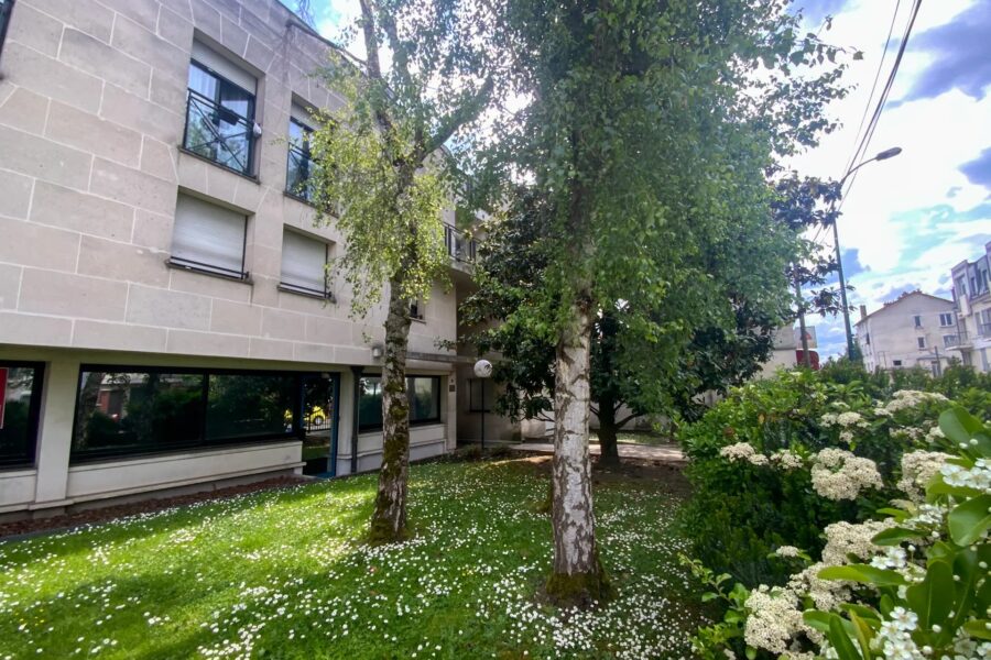 Appartement à vendre à Le raincy — Vue sur la ville — photo 2