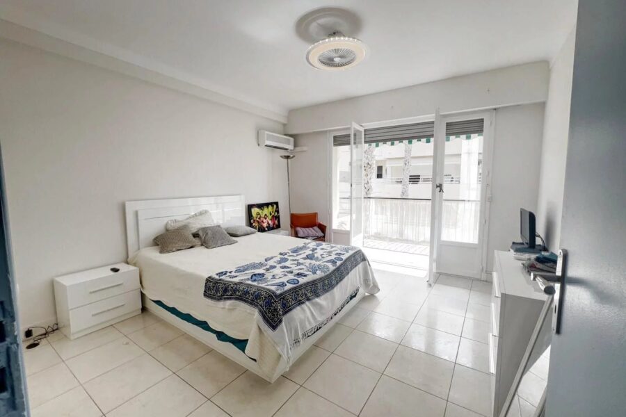 Appartement à vendre à Antibes — Vue mer — photo 4
