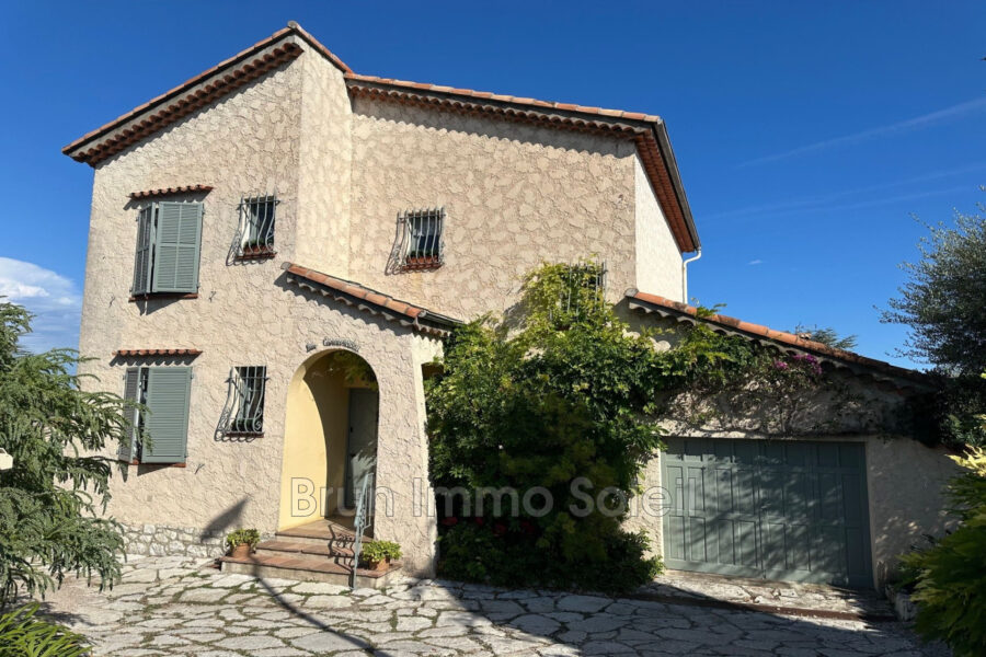 Maison à louer à Cagnes-sur-mer