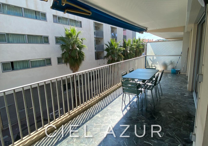 Appartement à louer à Antibes