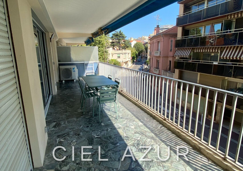 Appartement à louer à Antibes