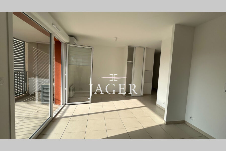 Appartement à vendre à Grimaud — Vue parc & jardin — photo 6