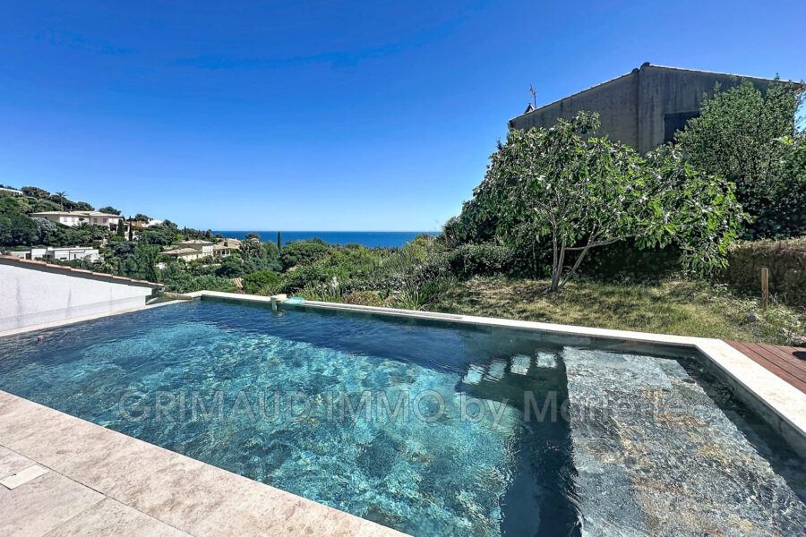 Maison à vendre à Les issambres — Vue mer — photo 1