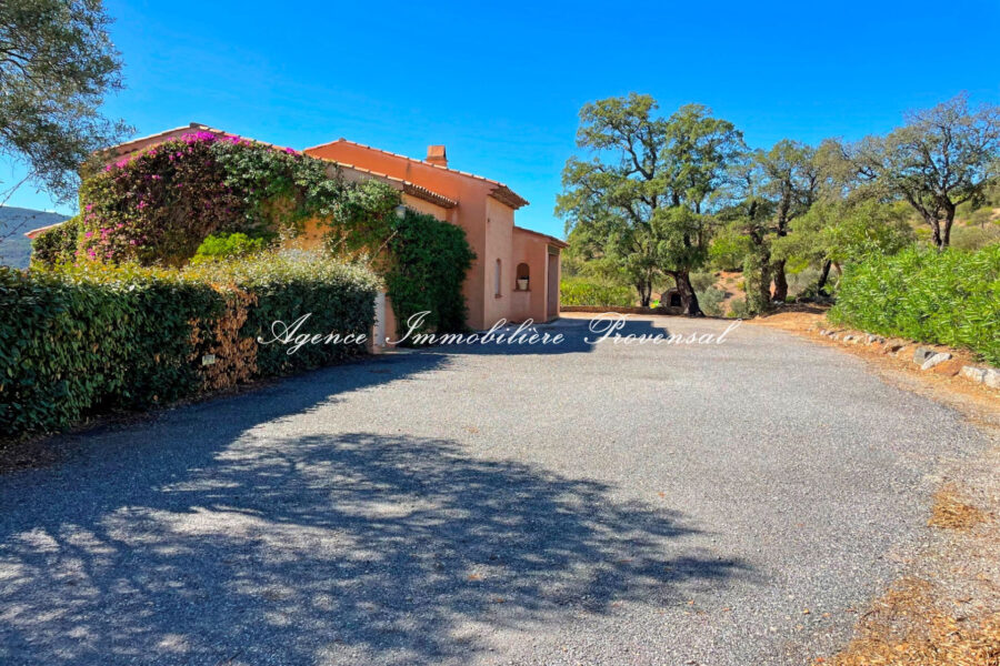 Maison à vendre à Sainte-maxime