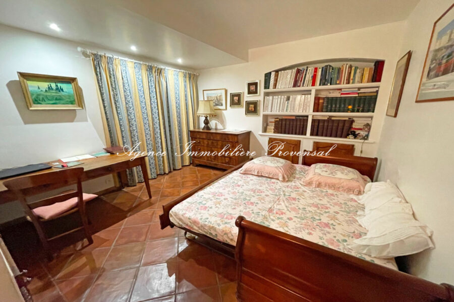 Maison à vendre à Sainte-maxime