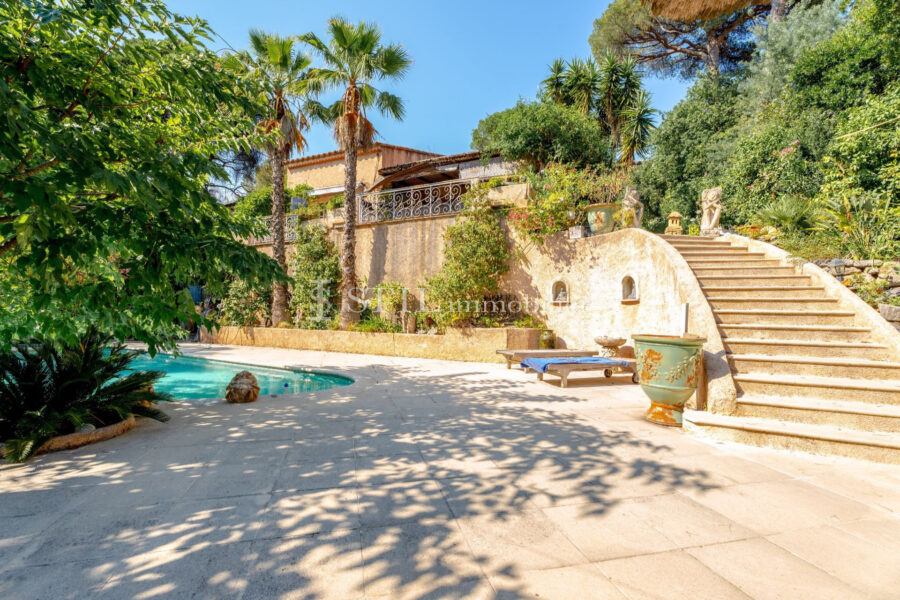 Maison à vendre à Sainte-maxime — Vue mer — photo 2