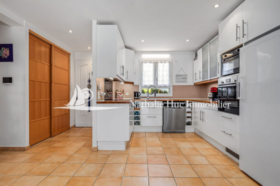 Maison à vendre à Sainte-marie — Vue parc — photo 4