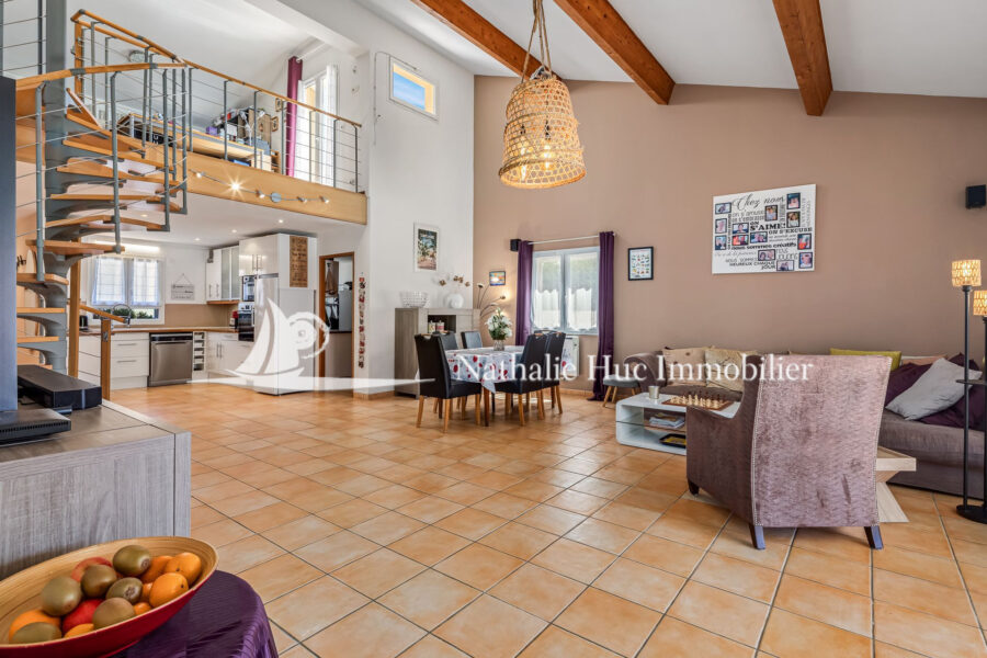 Maison à vendre à Sainte-marie — Vue parc — photo 7