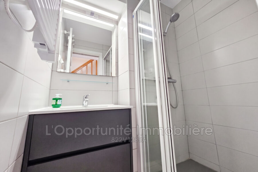 Appartement à vendre à Saint-raphaël — Vue mer — photo 8