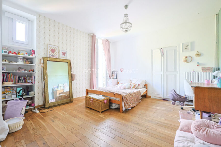 Maison à vendre à La ciotat — Vue parc — photo 15