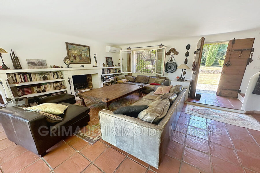 Maison à vendre à La garde-freinet