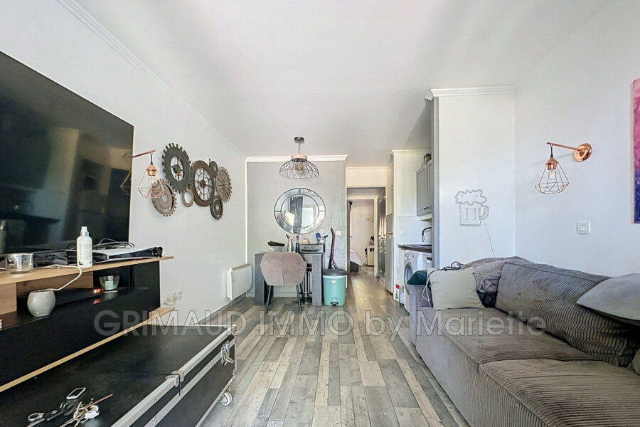 Appartement à vendre à Grimaud — Vue mer — photo 4