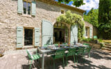 Maison à louer à Eygalières — Vue parc — photo 4