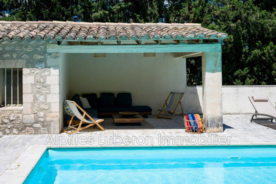 Maison à louer à Eygalières — Vue parc — photo 9