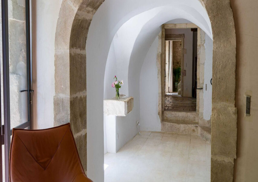 Maison à louer à Eygalières — Vue parc — photo 12