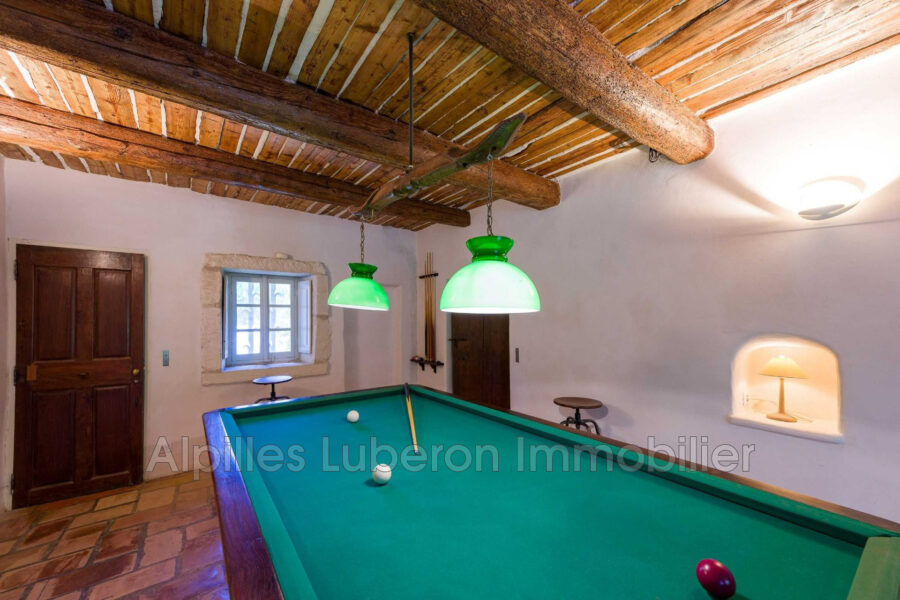 Maison à louer à Eygalières — Vue parc — photo 15