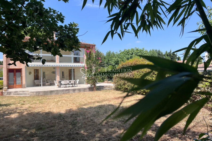 Maison à vendre à Paradou — Vue parc — photo 2