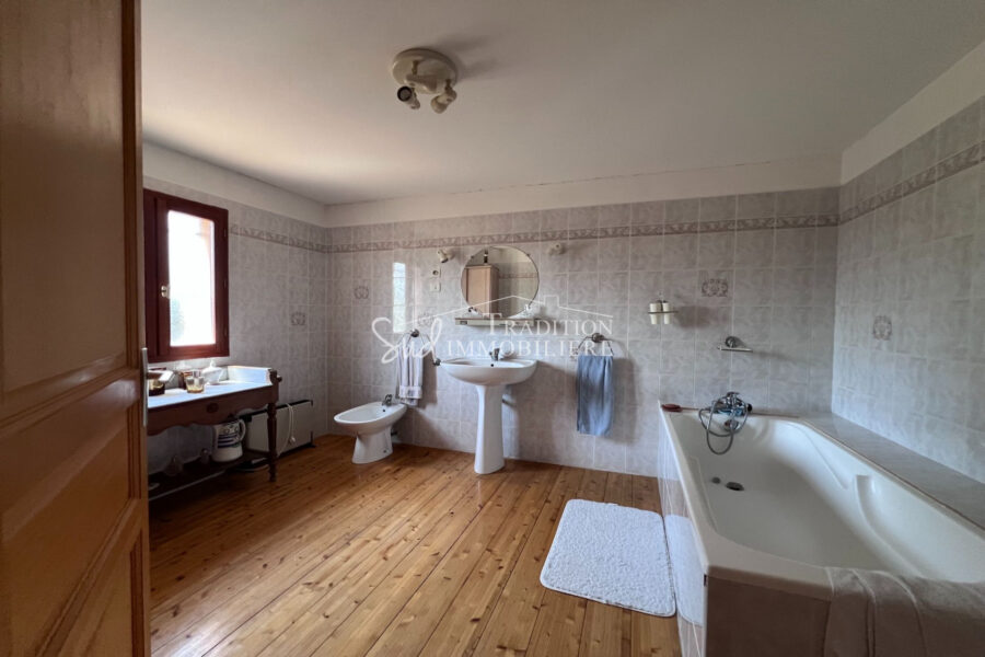 Maison à vendre à Paradou — Vue parc — photo 7