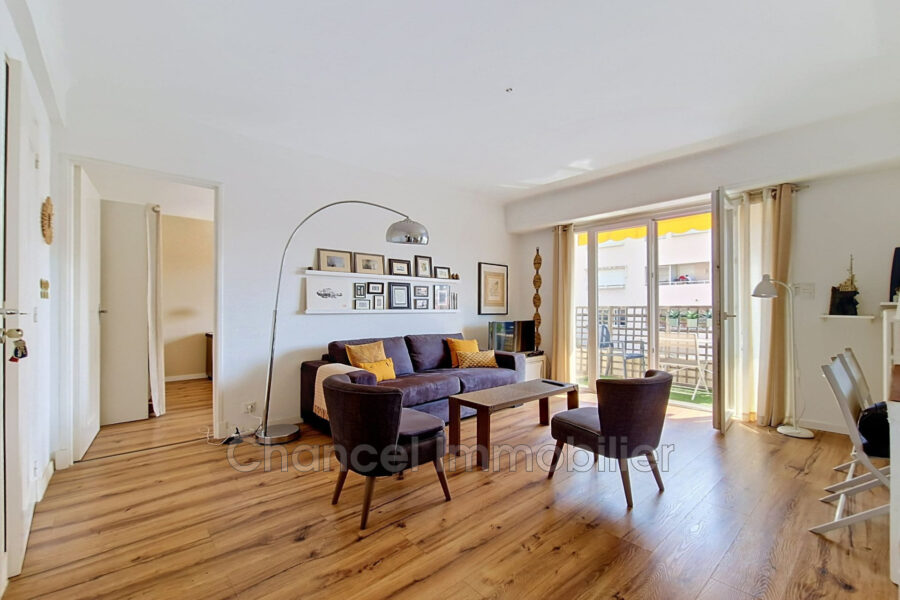 Appartement à vendre à Antibes — Vue sur la ville — photo 2
