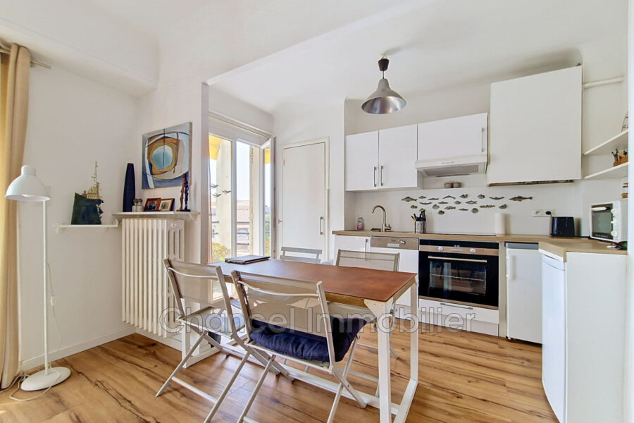 Appartement à vendre à Antibes — Vue sur la ville — photo 3