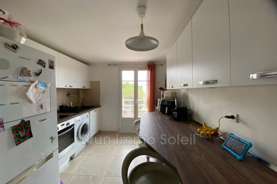Appartement à vendre à Cagnes-sur-mer — Vue sur la ville — photo 4