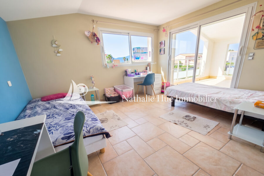 Maison à vendre à Saint-Cyprien — Vue mer — photo 8