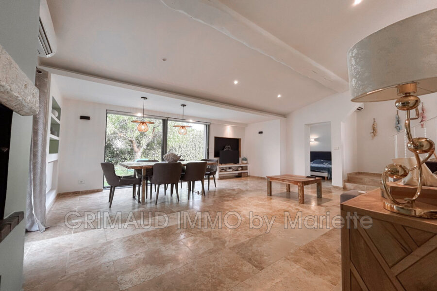 Maison à vendre à Le plan-de-la-tour — Vue parc — photo 9