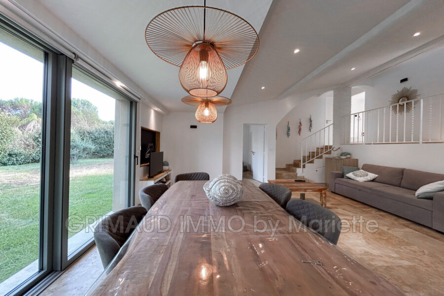 Maison à vendre à Le plan-de-la-tour — Vue parc — photo 8
