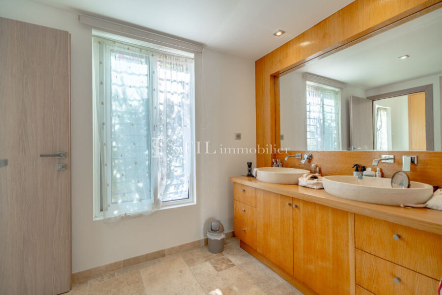 Maison à vendre à Sainte-maxime — Vue mer — photo 6