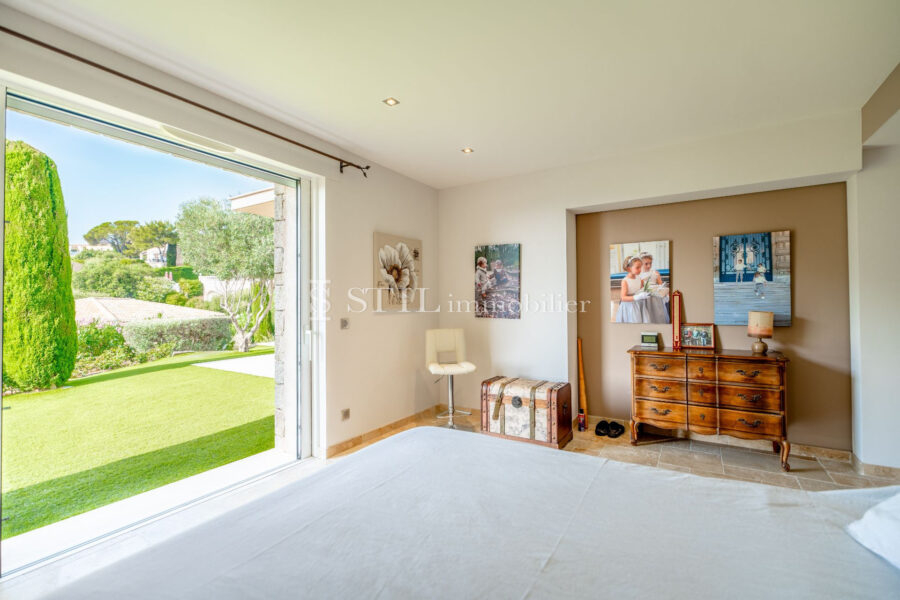Maison à vendre à Sainte-Maxime — Vue mer — photo 15