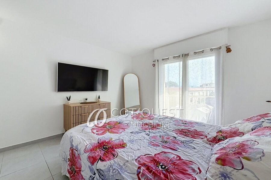 Appartement à vendre à Saint-laurent-du-var — Vue sur la ville — photo 7