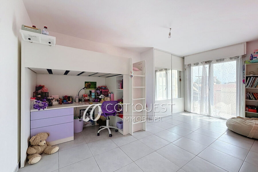 Appartement à vendre à Saint-laurent-du-var — Vue sur la ville — photo 10