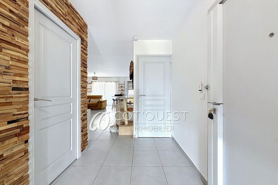Appartement à vendre à Saint-laurent-du-var — Vue sur la ville — photo 12