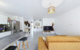 Appartement à vendre à Saint-laurent-du-var — Vue sur la ville — photo 3