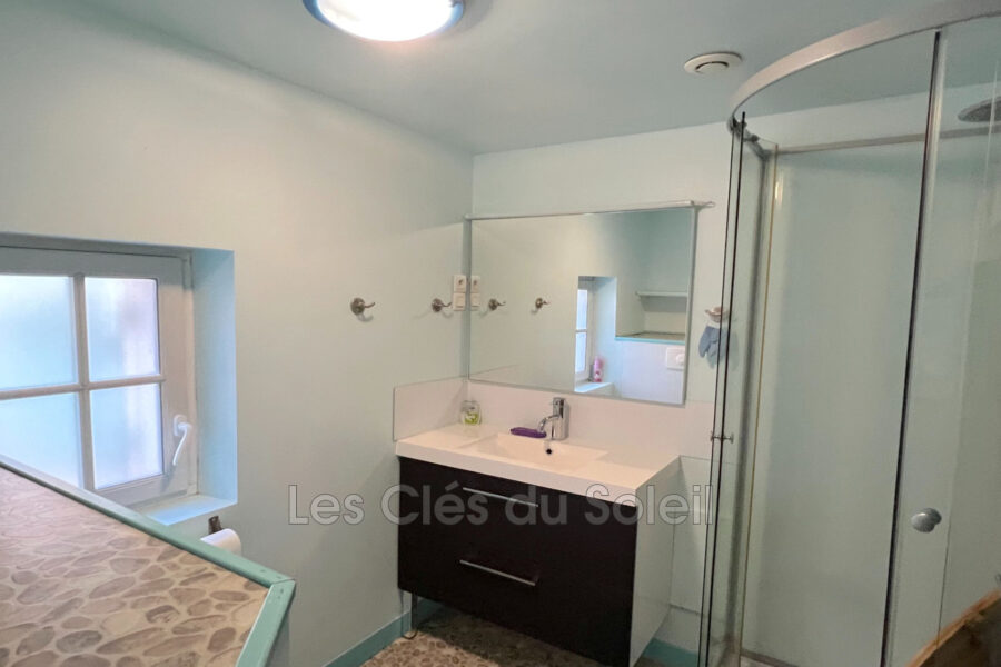 Maison à vendre à Le revest-les-eaux — Vue sur la ville — photo 5