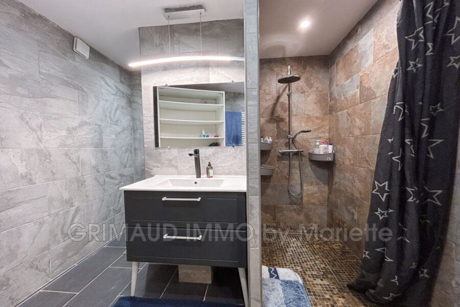 Maison à vendre à Sainte-maxime — Vue montagne — photo 15