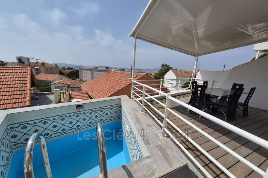 Maison à vendre à Toulon — Vue sur la ville — photo 2