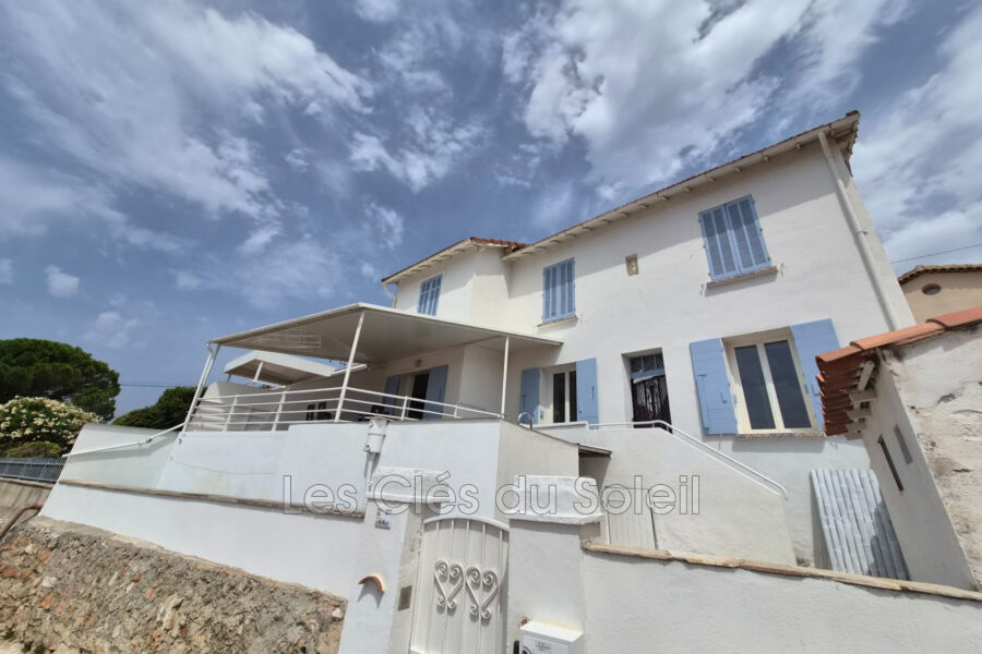 Maison à vendre à Toulon — Vue sur la ville — photo 3