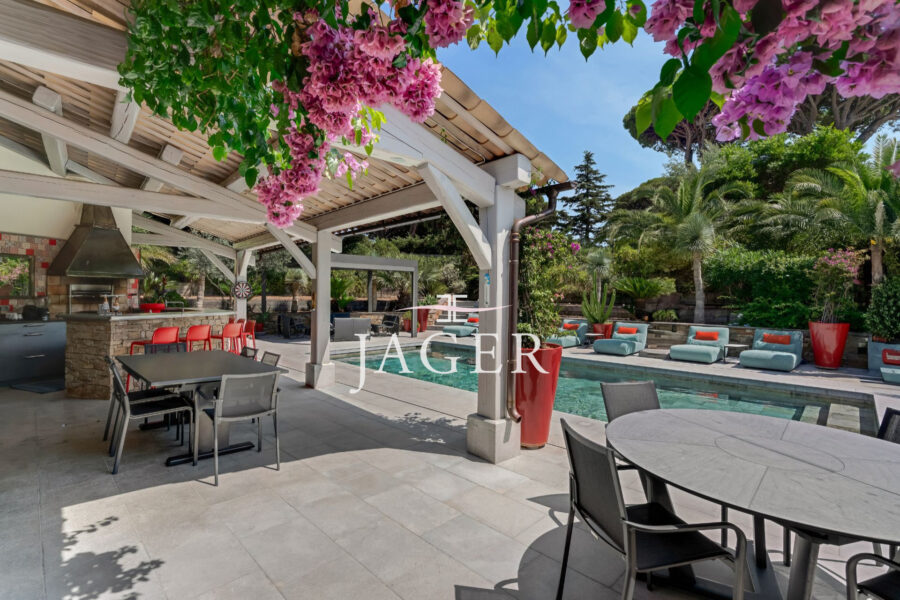 Maison à vendre à Sainte-maxime — Vue parc — photo 4